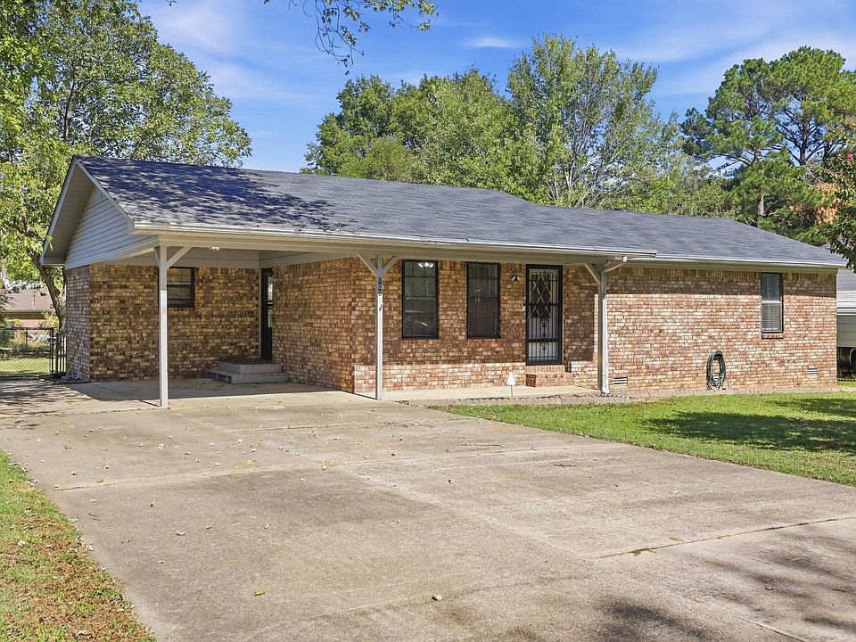 1st image of 105 Kell Dr