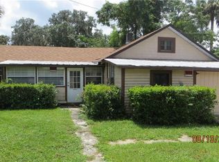 16 W Laurel Oak Dr APT C, Eustis, FL 32726