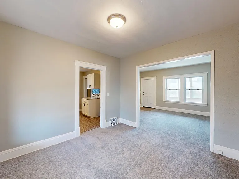 3065 W 105th St — Photo 17