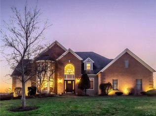 6101 Wolfeboro Rd, Jamesville, NY 13078