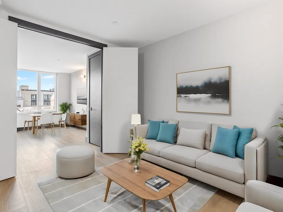 250 Winthrop St #3B