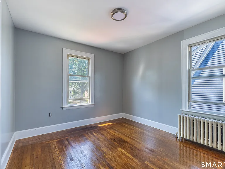 430 Blohm St — Photo 17