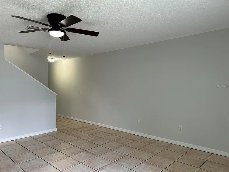 1727 Fluorshire Dr — Photo 4