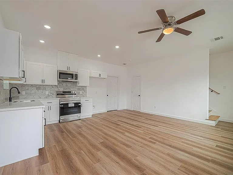 8212 Sparta St — Photo 3