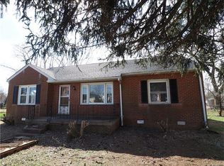 2111 McDonald Rd, Richmond, VA 23222