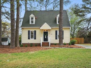 204 Arnold Ln, Fuquay Varina, NC 27526