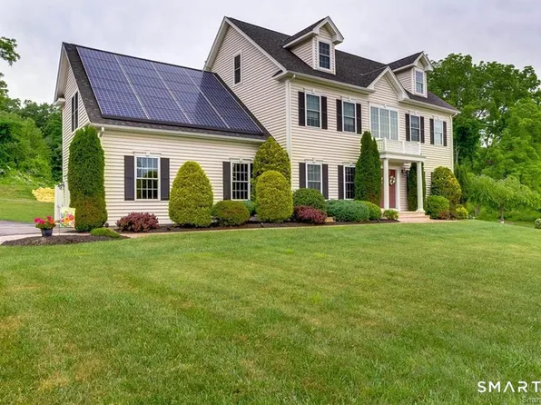 833 Millbrook Rd, Middletown, CT 06457