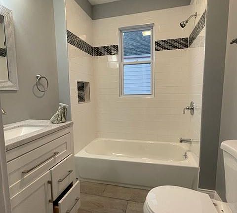 2nd image of 2136 N Laramie Ave #2