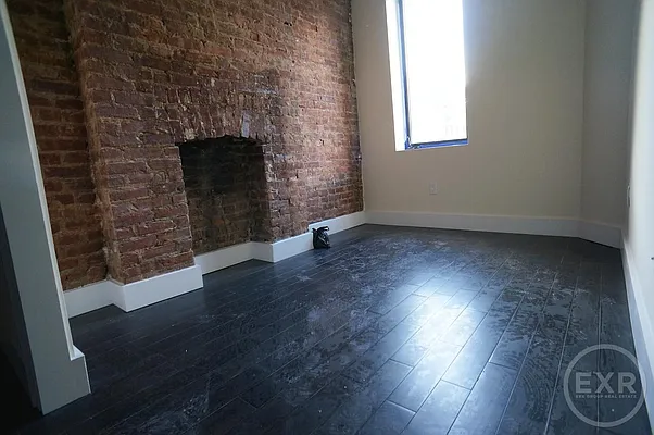 Rented by EXR | media 53