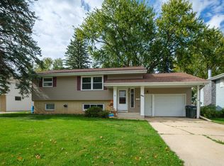 605 5th Ave SE, Stewartville, MN 55976