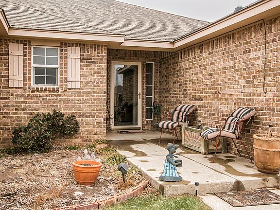 2nd image of 8112 Vail Dr