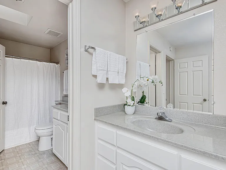 309 Lone Oak Dr — Photo 6
