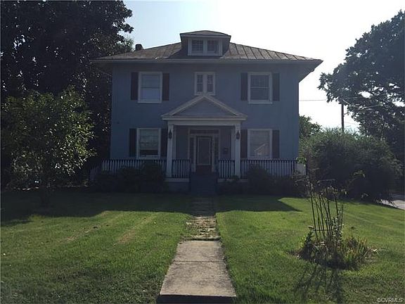 3rd image of 1201 Magnolia St