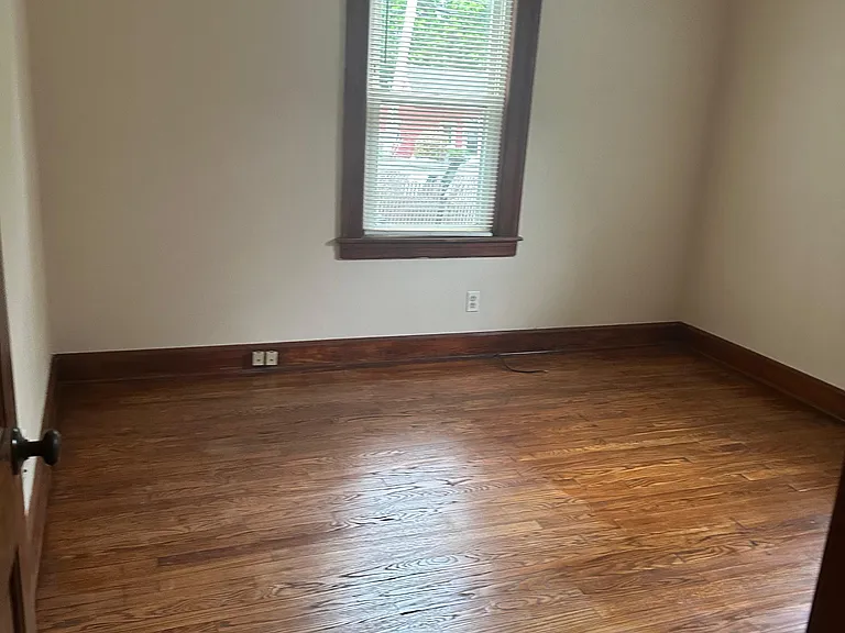 5 Hill St #1 — Photo 1