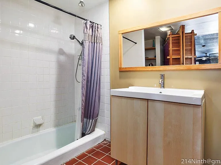 Upstairs Bathroom