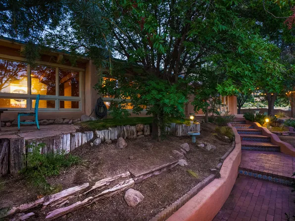 656 Roadrunner Ln NE, Albuquerque, NM 87122