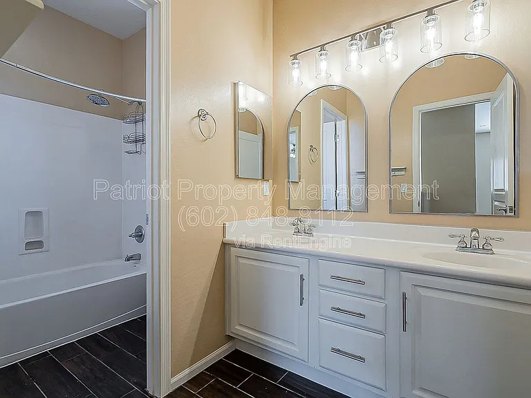2078 E Flint St — Photo 28