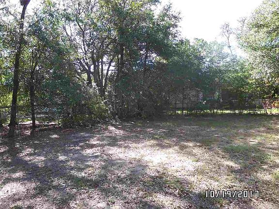 3rd image of 5929 Independence Dr