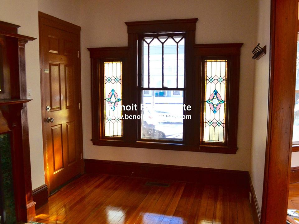 1st image of 16 Paulina St #1