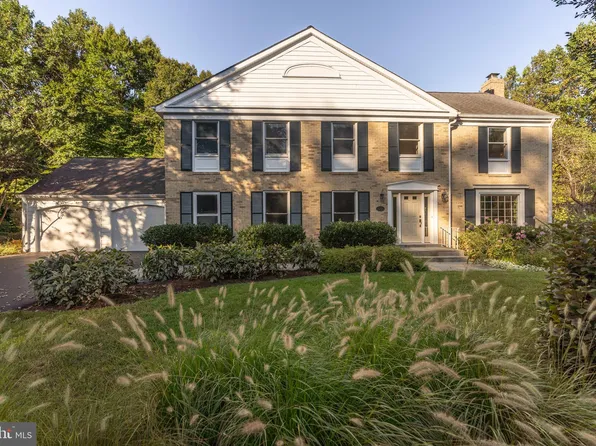 10116 Weatherwood Ct, Rockville, MD 20854
