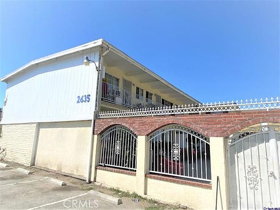 3rd image of 2635 S Cloverdale Ave