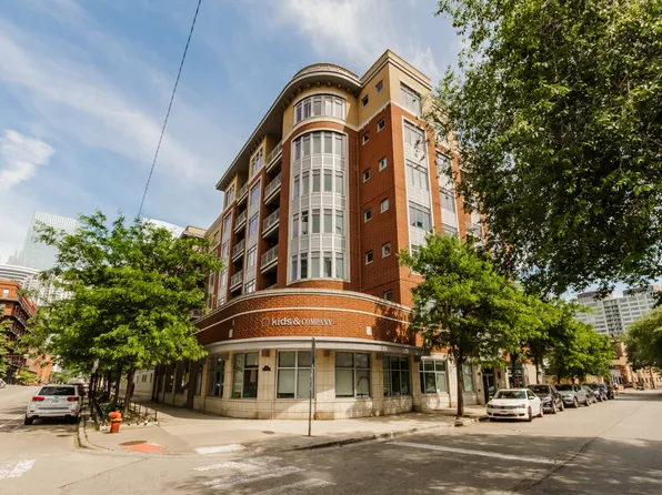 657 W Fulton St Unit 412, Chicago, IL 60661