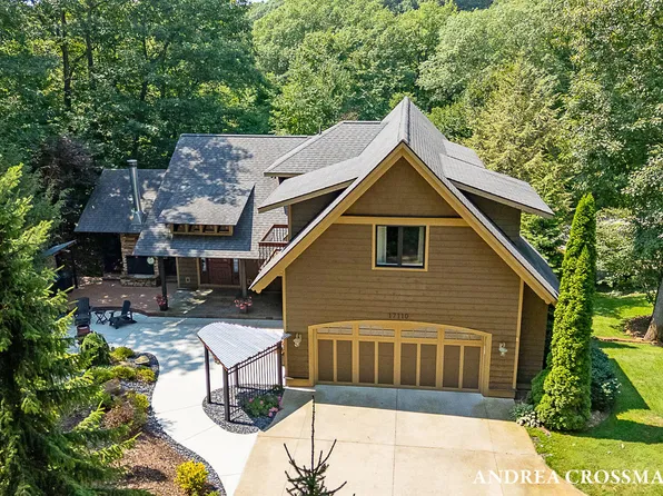 17110 Pimento Hl, West Olive, MI 49460