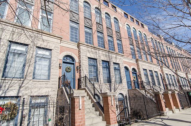 2nd image of 354 W Huron St #B