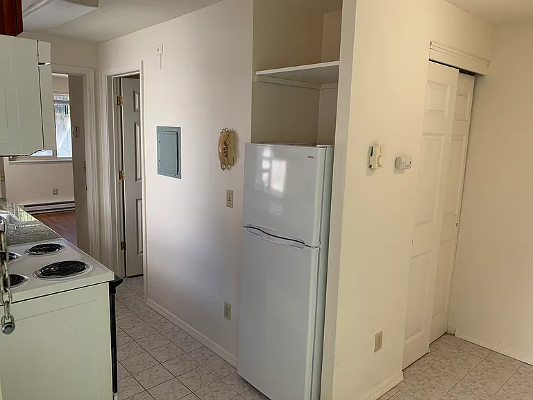 4230 8th Ave NE #102 — Photo 8
