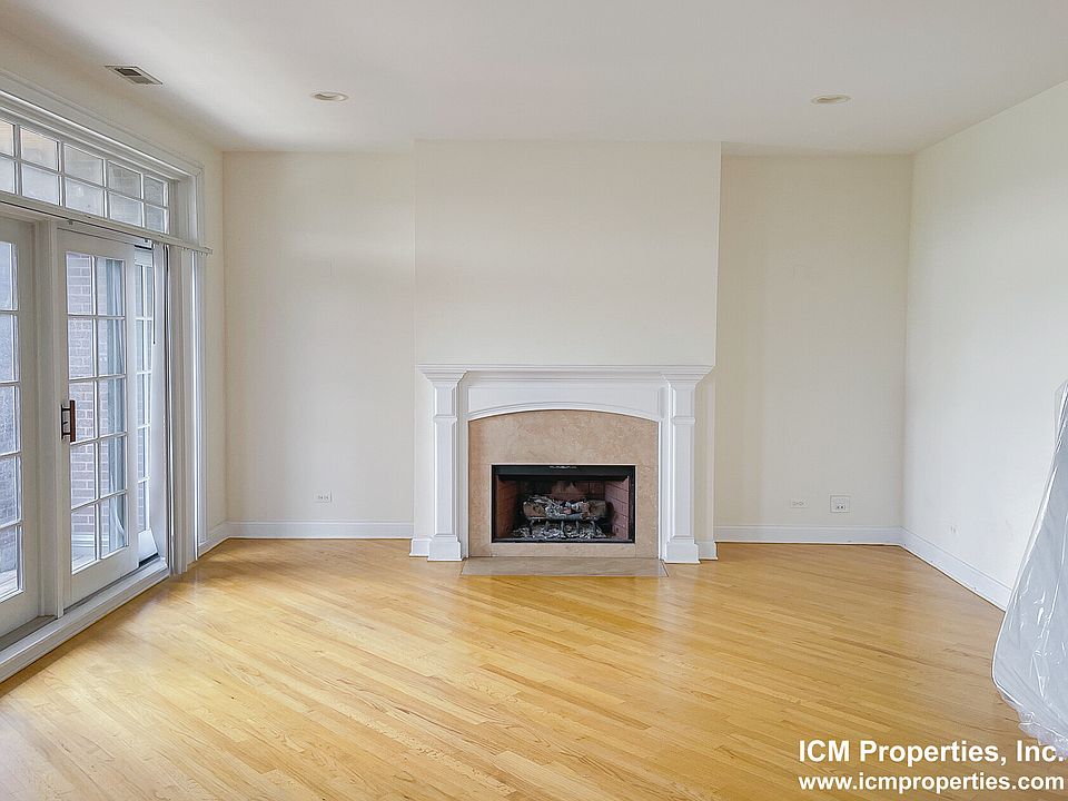 1st image of 2925 N Southport Ave Ste 4