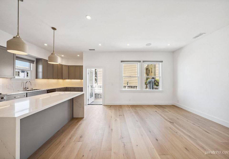 1st image of 3056 Octavia St