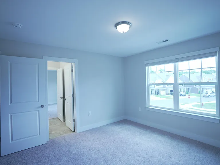 919 Hillman Ln — Photo 34