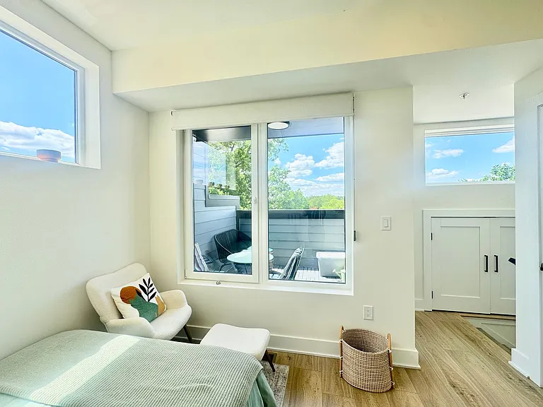 1307 Longfellow St NW #9 — Photo 11