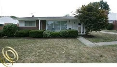 2nd image of 17608 Dolores St