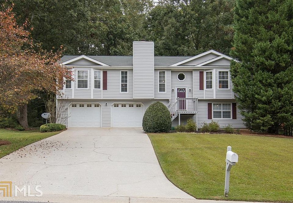 1st image of 1990 Castle Royale Dr
