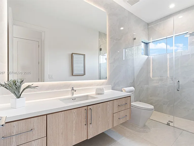 14930 SW 16th Ct — Photo 32