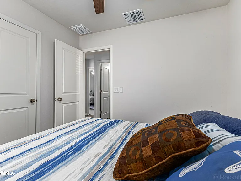 118 W Dewey Ave — Photo 13