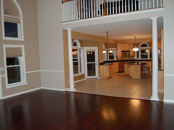Family Room - to Kitchen