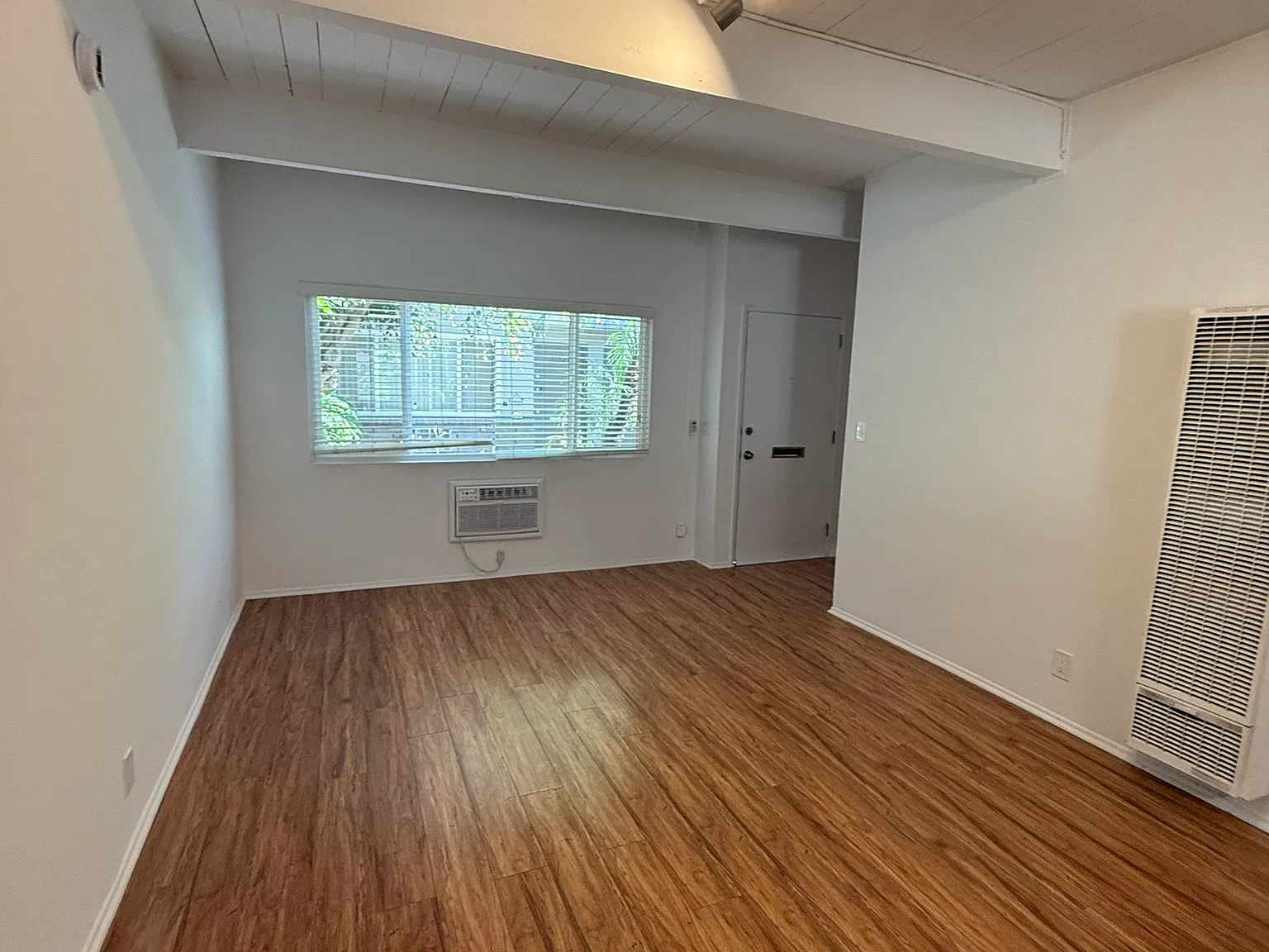 11826 Culver Blvd — Photo 4