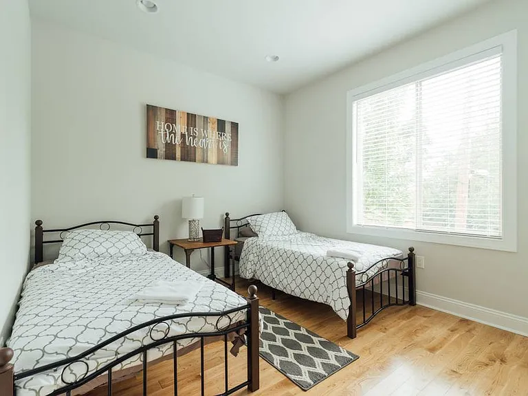 2701 Oakford St — Photo 12