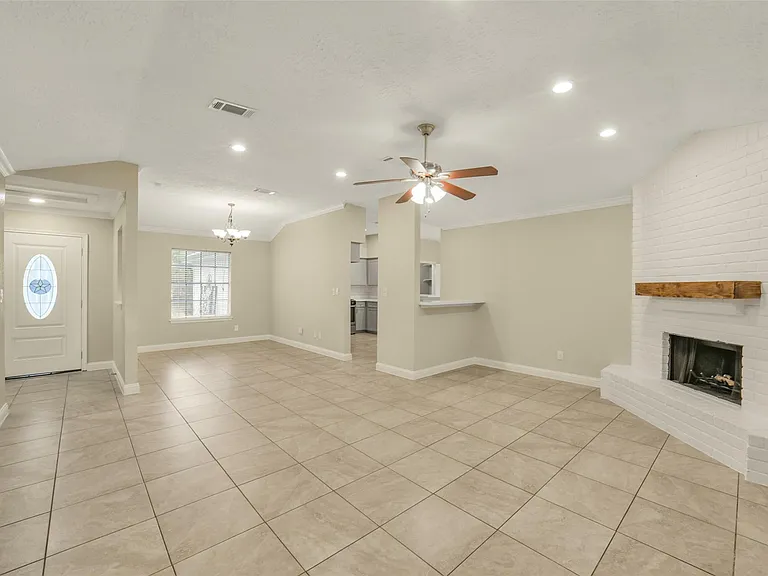 21211 Park Mount Dr — Photo 9