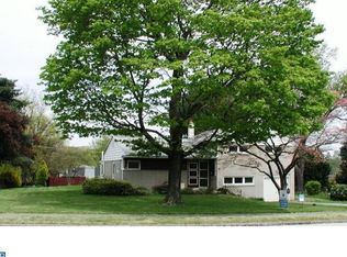 443 Burns Dr, Springfield, PA 19064