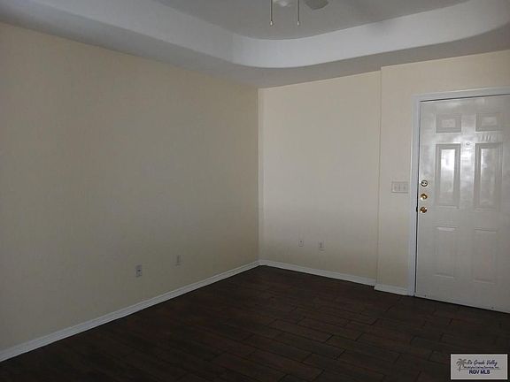 5th image of 701 Sonesta Dr APT 2