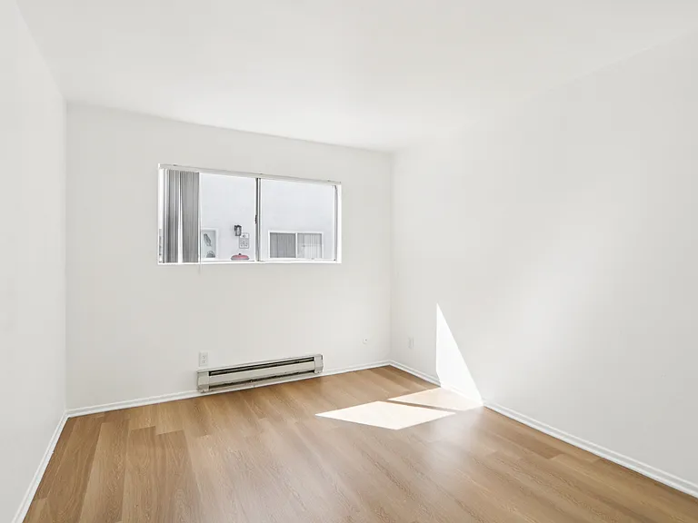 7005 Lanewood Ave — Photo 34