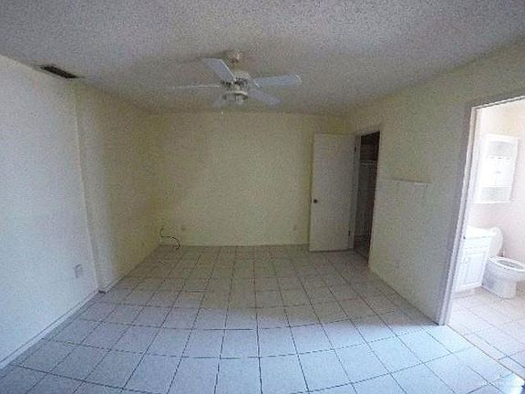 4th image of 1812 Village Sq