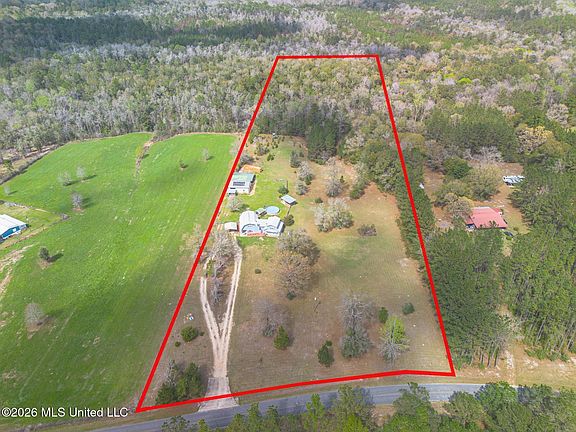 2nd image of 1665 King Bee Rd