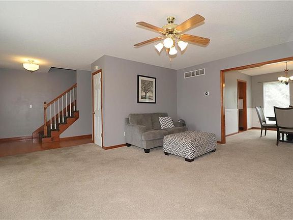 5th image of 600 NE Hawthorne Pl