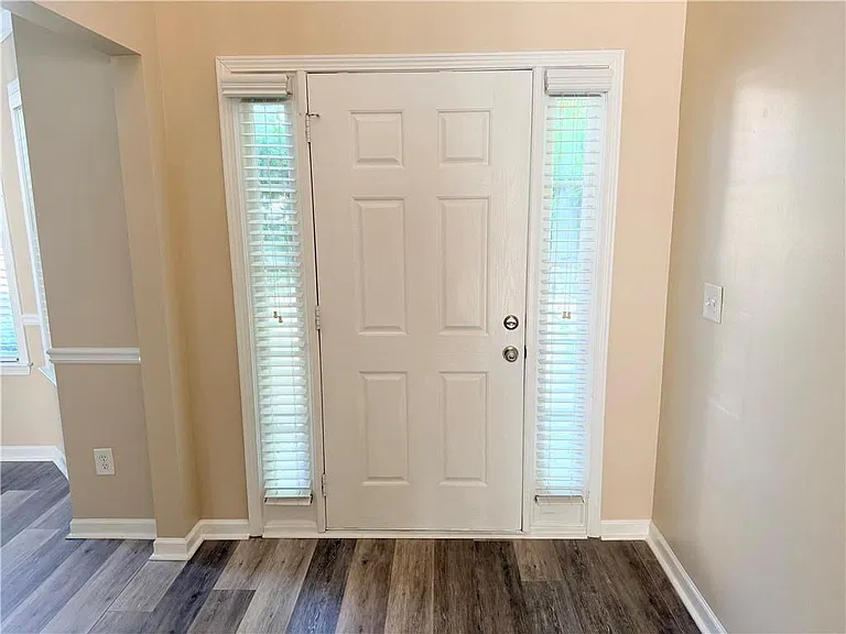1210 Skylar Ridge Cir — Photo 3
