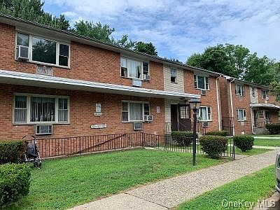 2nd image of 175 N Main St APT 21D
