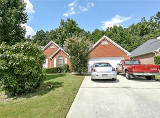194 Meridian Dr, Stockbridge, GA 30281